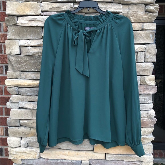 The Limited Tops - 🦚 The Limited Petite Blouse